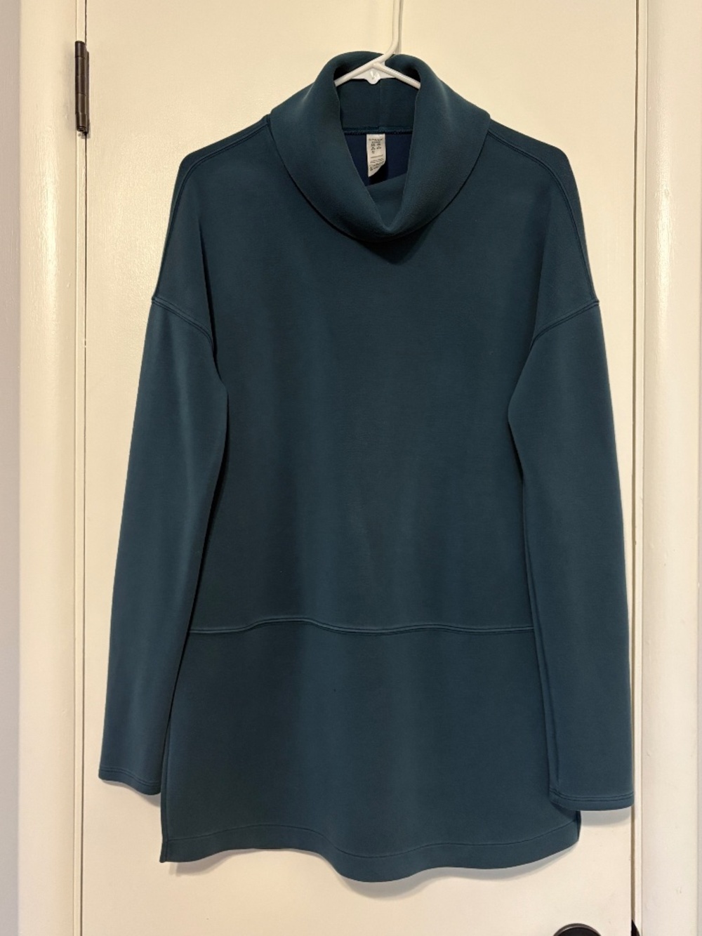 Spanx #50501R Women's AirEssentials Turtleneck Tunic Shirt Top S Essex Green